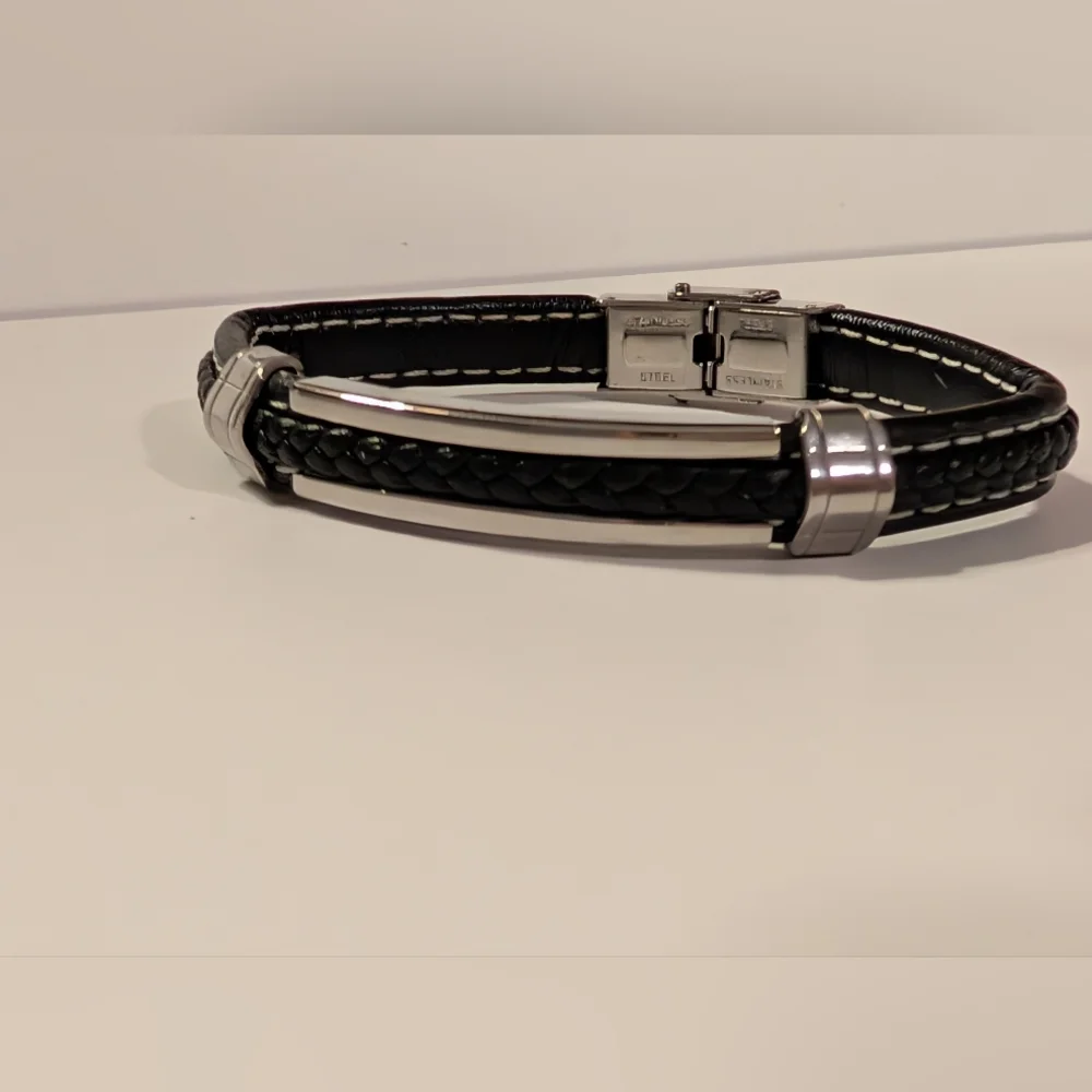 Leather Men’s Bracelet Stainless Steel